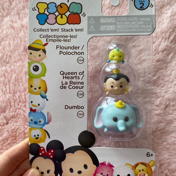 Disney Tsum Tsum serie 2 - Flonder Queen of hearts Dumbo - Picture 2 of 4